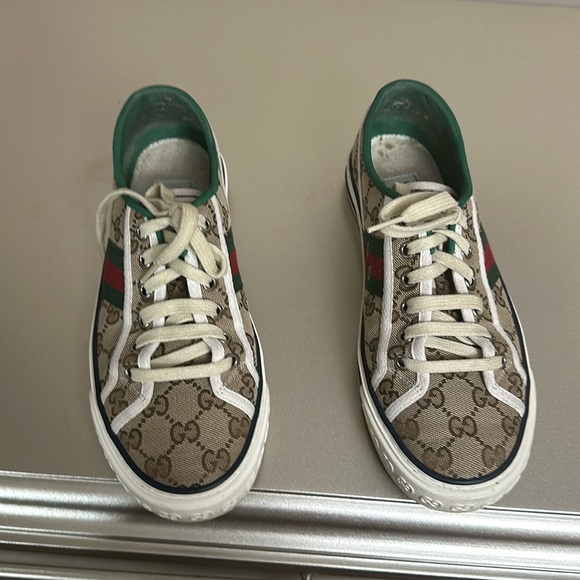 WOMEN'S GG GUCCI TENNIS 1977 SNEAKER - Picture 1 of 5